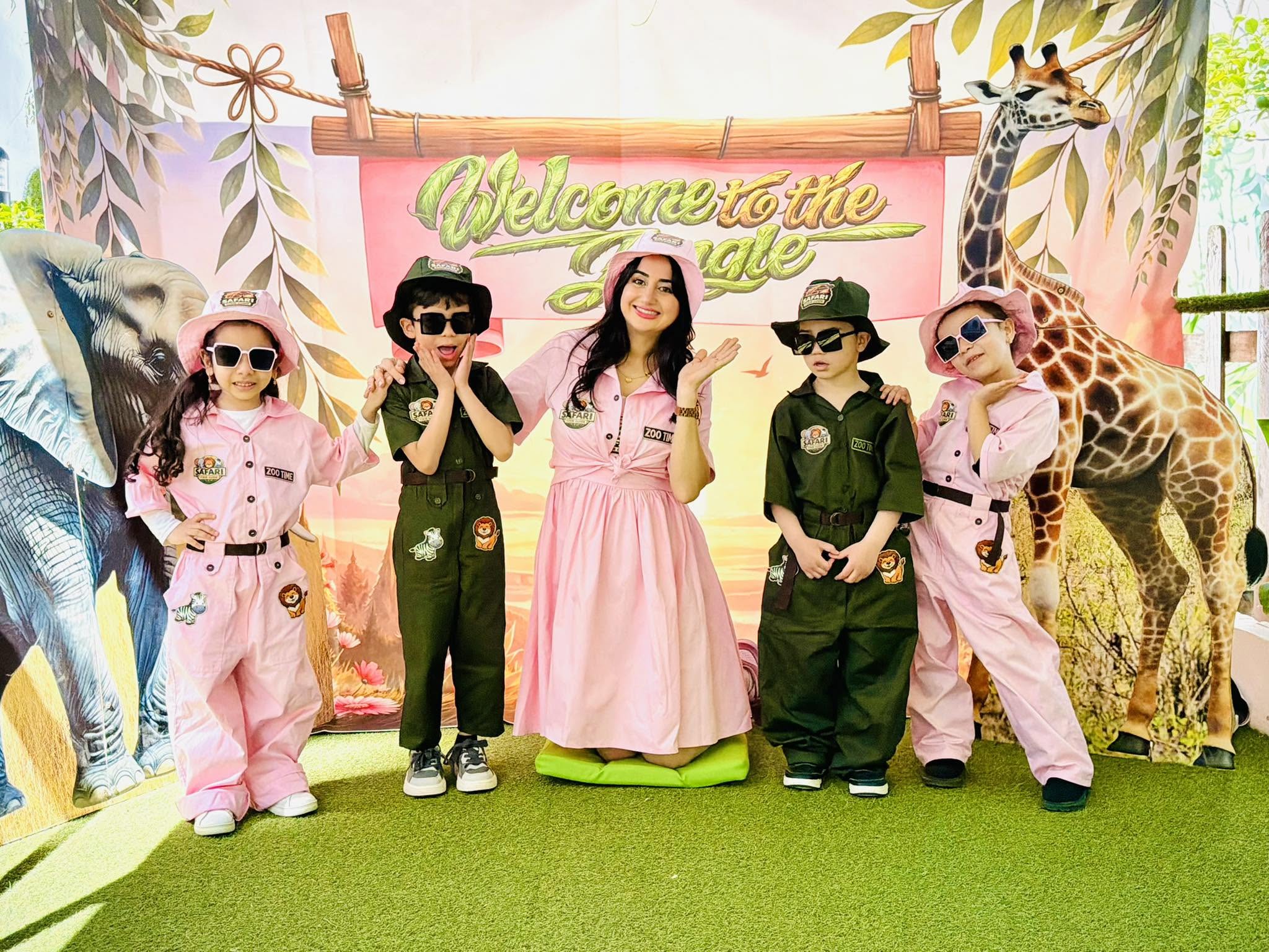 If your school or kindergarten is working with Doremi English Club, this is what your pictures are going to look like! 📸✨ We invest in high-quality materials, fun costumes, and creative activities to make every learning experience truly unforgettable! 🎭🎨🌈 Because when learning is this much fun, every moment deserves to be captured! 💕📚